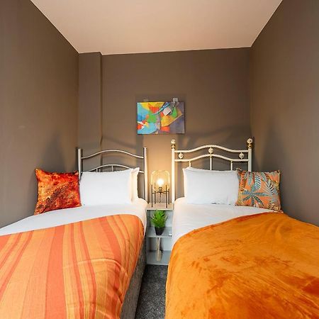 Art-Filled Bohemian 1 Bedroom Apt 2 Beds Colourful Praise Inn Apartment Kingston upon Hull Zewnętrze zdjęcie